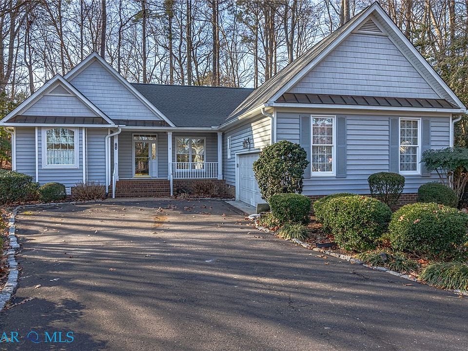 1st image of 784 Middle Gate