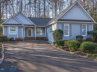 784 Middle Gate, Irvington, VA 22480