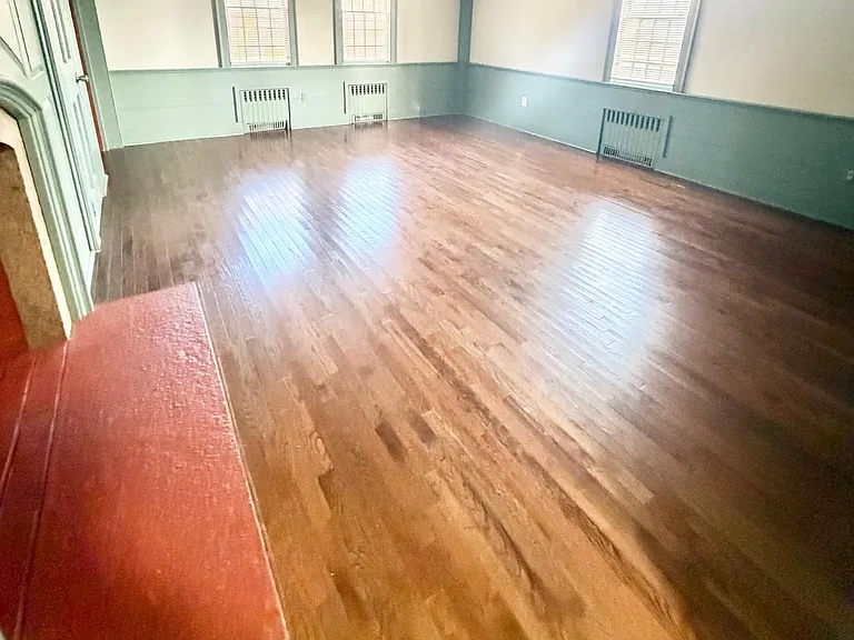 2860 Whitney Ave #7 — Photo 6