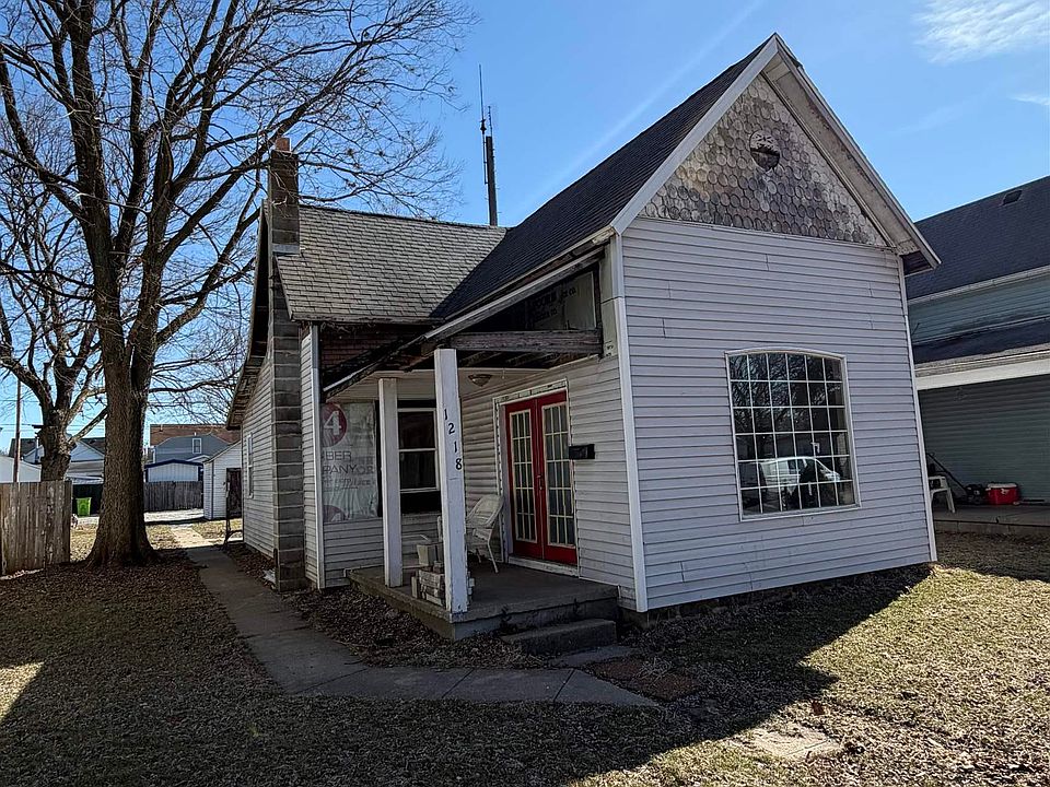 2nd image of 1218 Liberty St