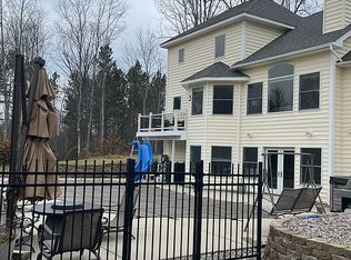 1794 W 14th Rd, Mesick, MI 49668