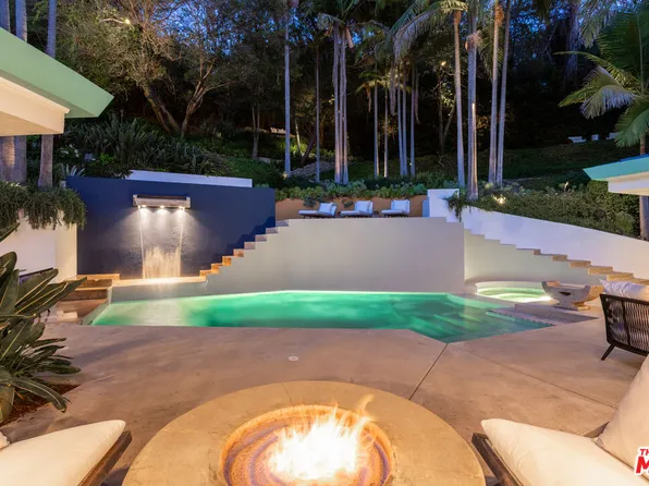 2034 Outpost Dr, Los Angeles, CA 90068