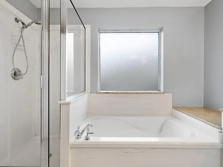 139 Horn Ct — Photo 15