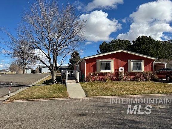 2nd image of 910 Moonglo Rd Spc 49