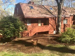 105 Williams Ln #11G, Hartford, VT 05047