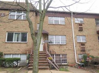 65 College Dr, Edison, NJ 08817