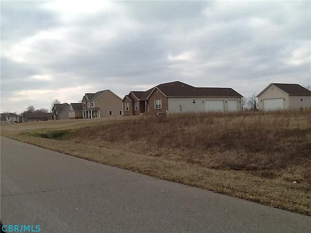 2nd image of 10056 Choctaw Dr NW
