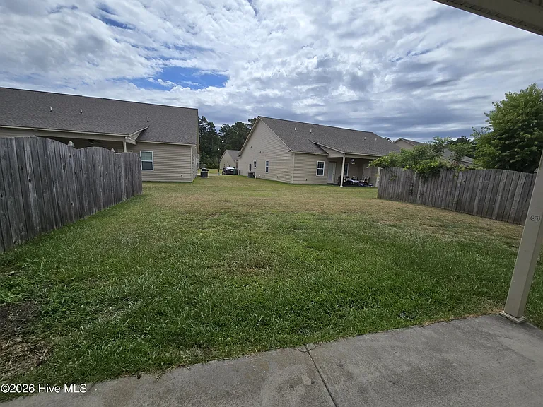 3404 Ellsworth Dr #B — Photo 15