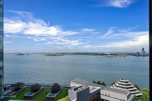 Sold by Corcoran | media 29