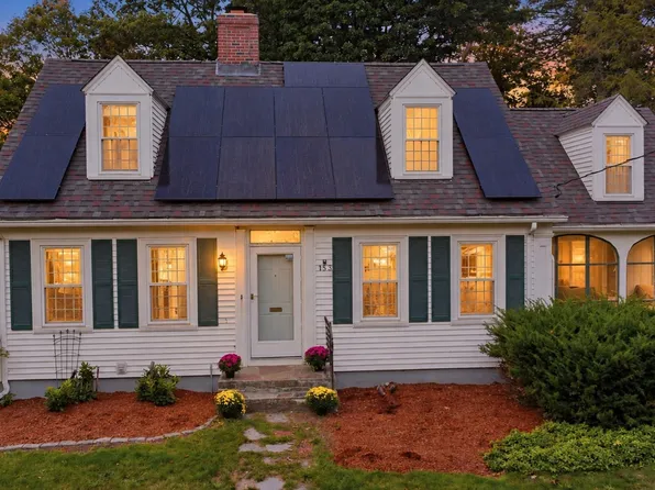 153 Lawrence St, Gardner, MA 01440