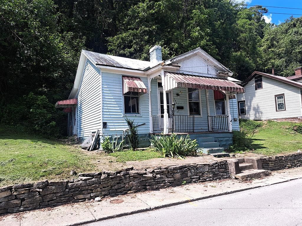 134 E 6th St, Maysville, KY 41056 MLS 39677 Zillow