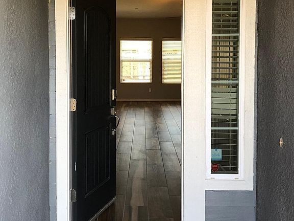 3rd image of 2447 Harbor Island Ave