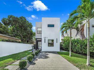 Grapeland, Miami, FL 33145