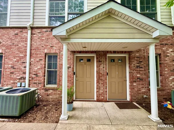 10 Terrace Ave APT 11, Hasbrouck Heights, NJ 07604