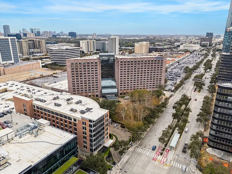 1901 Post Oak Blvd #1404 — Photo 19