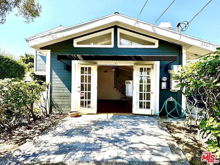 2401 Olive Ave — Photo 52