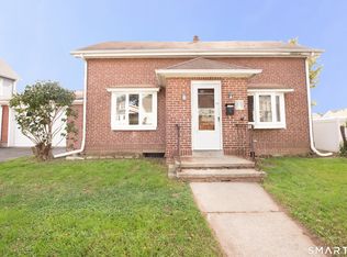 65 Arlington Street, Bridgeport, CT 06606