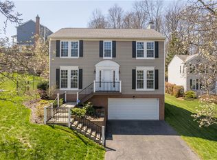 283 Shady Glen Dr, Coraopolis, PA