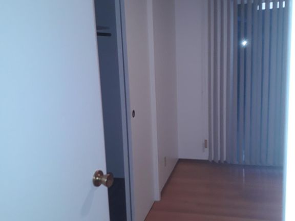 4th image of 1242 Rubicon St