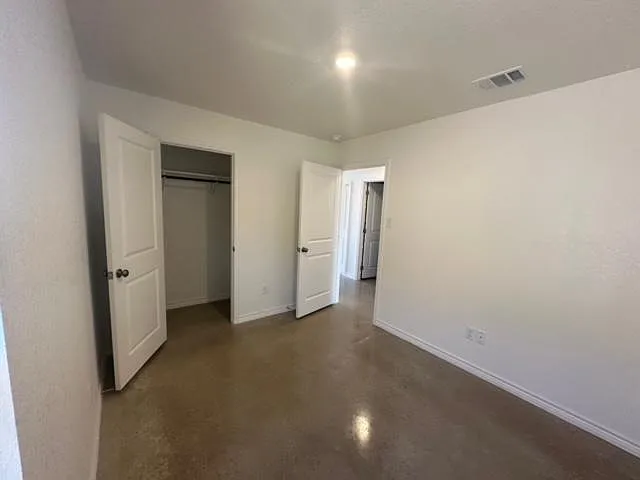 1201 Lehmann Dr #B — Photo 9