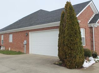 310 Whispering Brook Dr, Nicholasville, KY 40356
