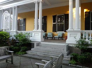 14 Charlesfield St, Providence, RI 02906