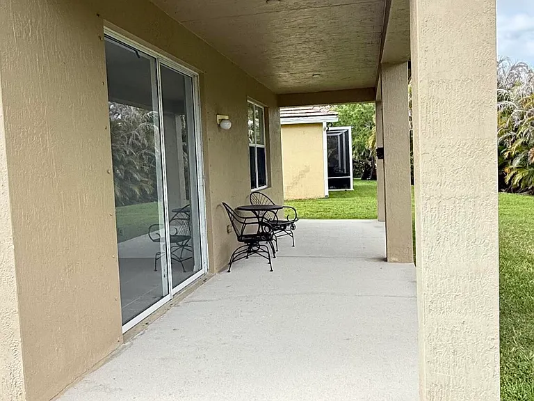 9728 SW Eastbrook Cir — Photo 8