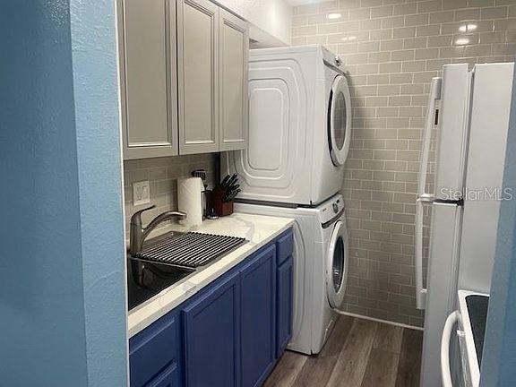 5th image of 159 Medallion Blvd APT E