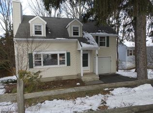 52 Hillside Rd, Sparta, NJ 07871
