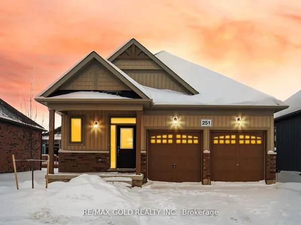 251 Wilcox Dr, Clearview, ON L0M 1S0