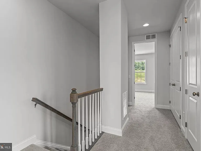 3223 Parade St — Photo 4