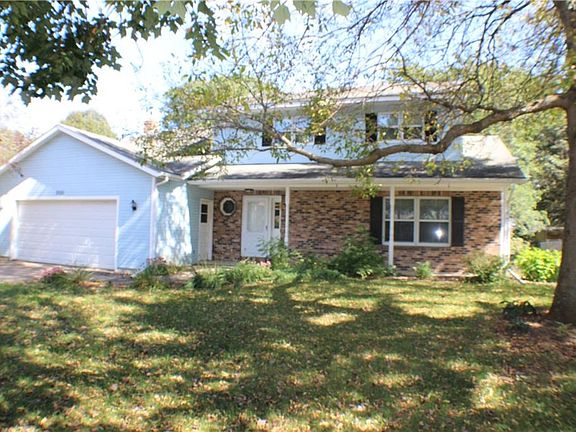 3rd image of 3551 Sharon Dr