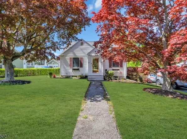 43 Everett Dr, Dover Town, NJ 07801