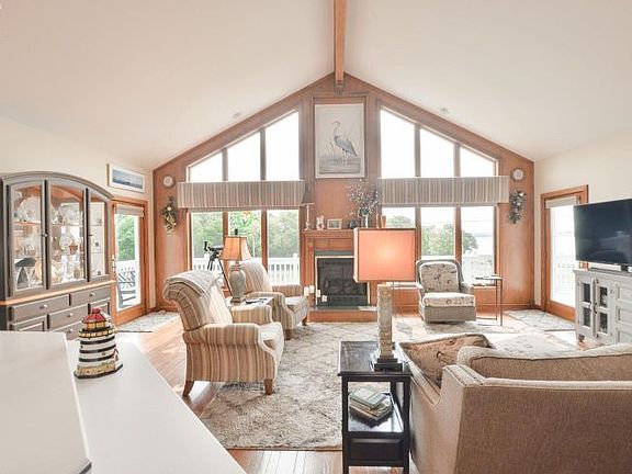 3rd image of 2355 Split Rock Dr