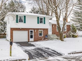 107 Labelle Dr, Chicopee, MA 01020