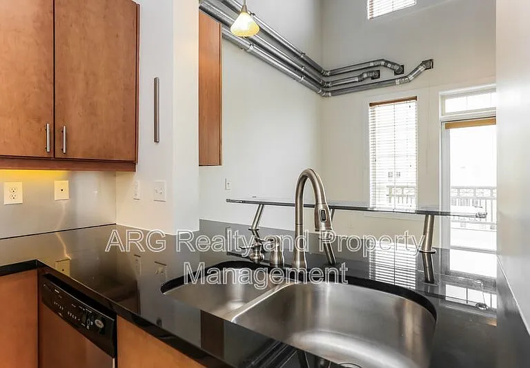 265 18th St NW #2432 — Photo 2