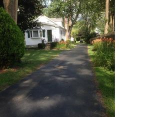 7910 N Hix Rd, Westland, MI 48185