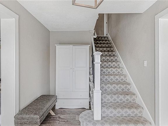 5th image of 5978 Blue Hills Rd