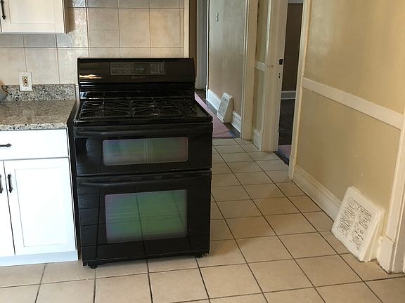 5th image of 1821 S 57th Ave