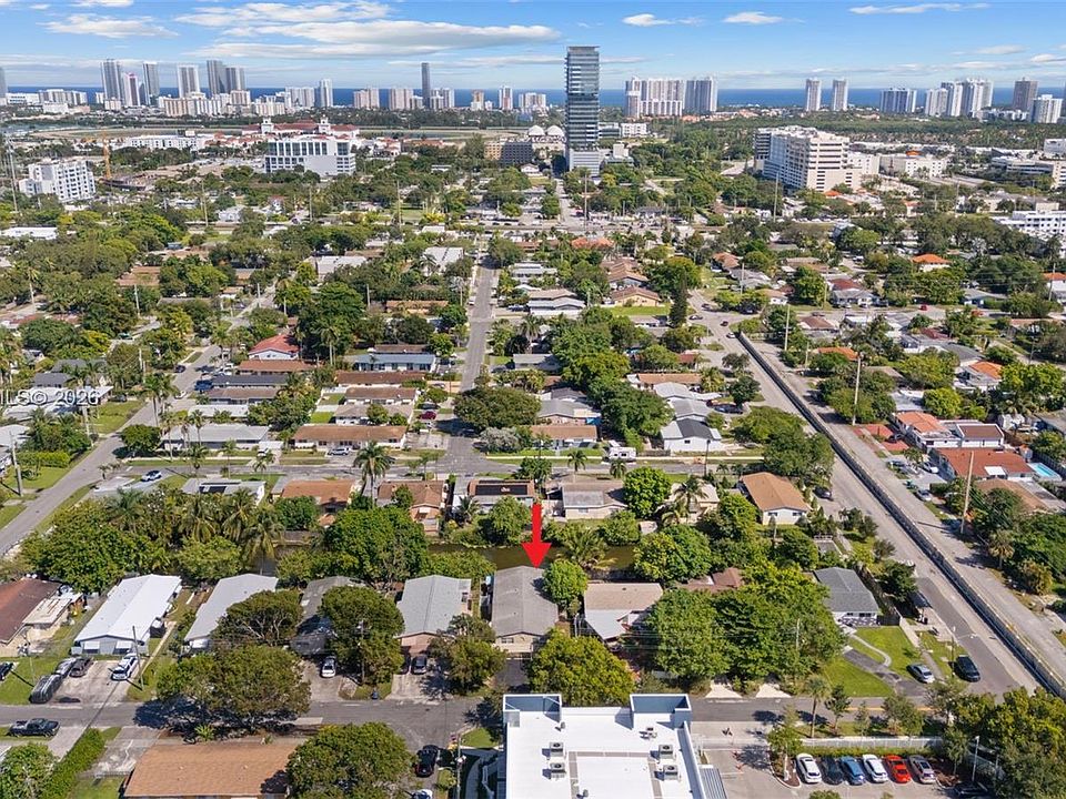 1st image of 1001 SW 4th Ter