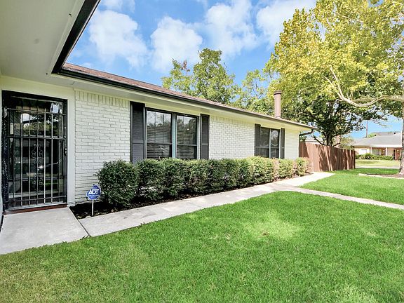 5th image of 3314 Tanglewilde St