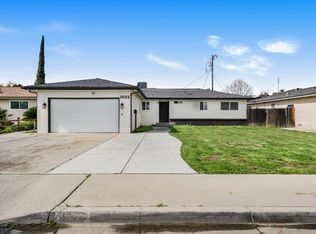 1622 Oxford Ave, Clovis, CA 93612
