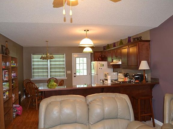 4th image of 177 Clay Creek Ln