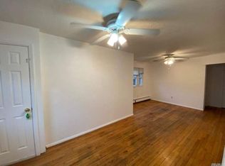 32 Floyd Rd N, Shirley, NY 11967