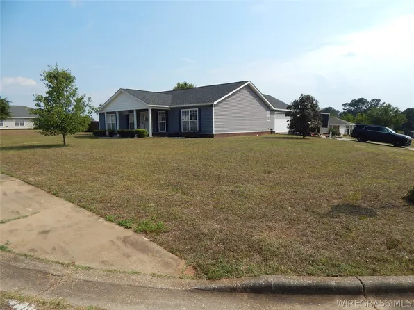226 Griffith Ln, New Brockton, AL 36351