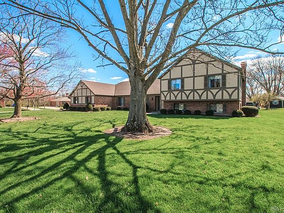 2nd image of 6756 Carinthia Dr