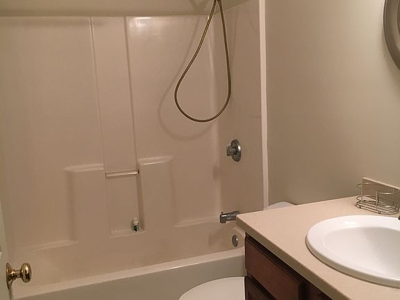 2nd bath ( full)