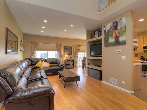 2nd image of 104 Southwicke Dr
