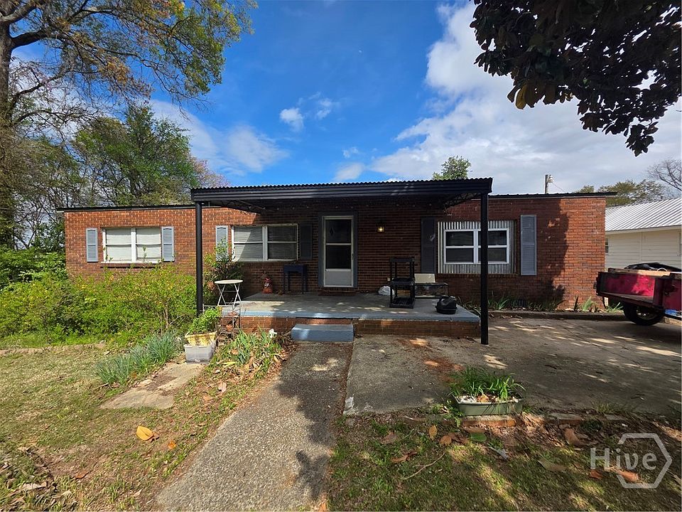 1st image of 330 Augusta Avenue