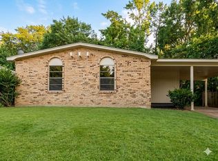 3497 Arnold Rd, Memphis, TN 38118